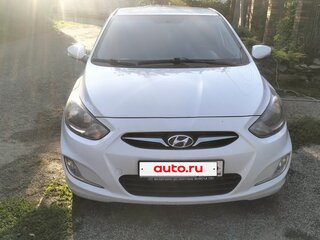 2012 Hyundai Solaris I, белый, 700000 рублей, вид 1