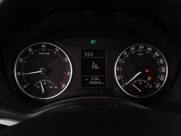 2011 Skoda Octavia II (A5) Рестайлинг, серый, 579000 рублей - вид 11