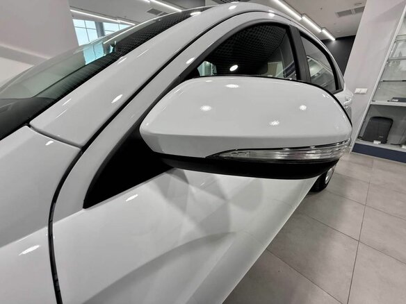 2026 Lada (ВАЗ) Vesta I Рестайлинг (NG), белый, 1669835 рублей - вид 15
