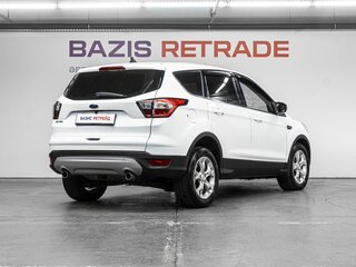 2018 Ford Kuga II Рестайлинг, белый, 1685000 рублей, вид 5
