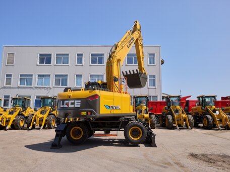 2025 LGCE E7210H, жёлтый, 13700000 рублей, вид 4