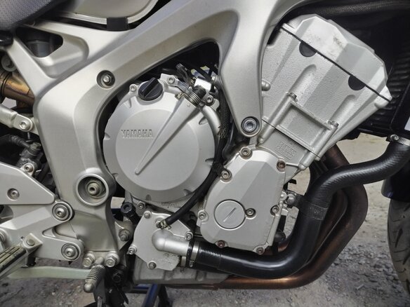 2003 Yamaha FZ6, серебристый, 385000 рублей - вид 14