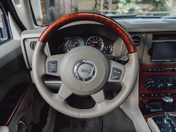 2006 Jeep Commander, чёрный, 1730000 рублей - вид 11