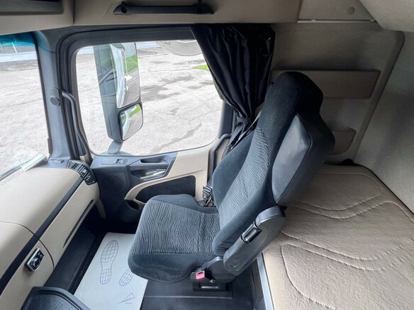 2019 Mercedes-Benz Actros, белый, 6100000 рублей - вид 33