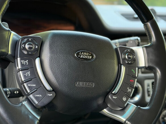 2011 Land Rover Range Rover III Рестайлинг 2, чёрный, 1580000 рублей - вид 8