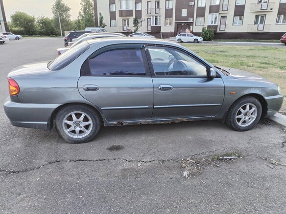 2006 Kia Spectra I Рестайлинг 2, серый, 150000 рублей - вид 1