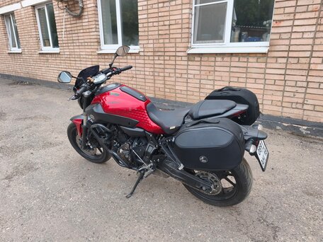 2016 Yamaha MT-07 (FZ-07), красный, 650000 рублей, вид 1