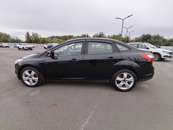2014 Ford Focus III, чёрный, 980000 рублей - вид 3