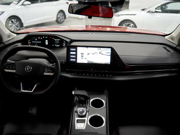 2025 Changan UNI-S I, красный, 3209900 рублей - вид 19