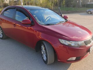 2011 Kia Cerato 6-speed II, красный, 680000 рублей, вид 1