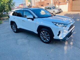 2020 Toyota RAV4 V (XA50), белый, 2070000 рублей, вид 2