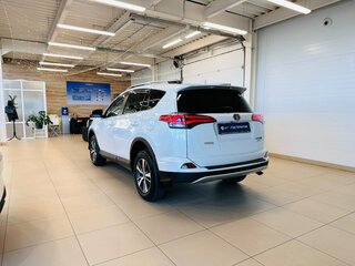 2018 Toyota RAV4 IV (XA40) Рестайлинг, белый, 2899999 рублей, вид 4