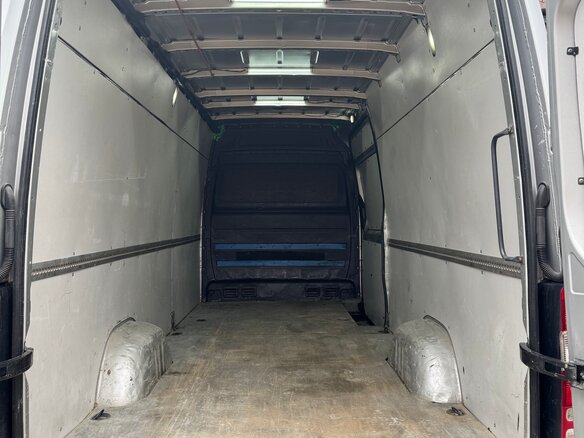 2010 Mercedes-Benz Sprinter, серебристый, 2400000 рублей - вид 18