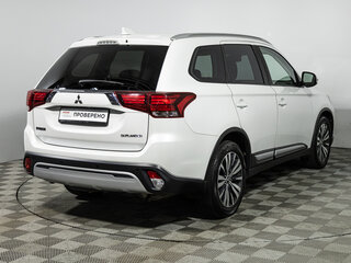 2019 Mitsubishi Outlander III Рестайлинг 3, белый, 2069700 рублей, вид 5