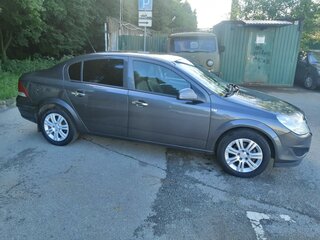 2011 Opel Astra H Рестайлинг, серый, 700000 рублей, вид 4