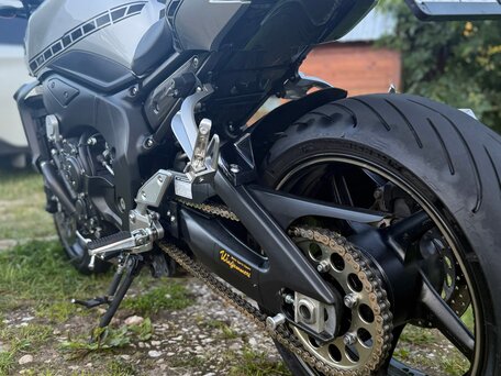 2010 Yamaha FZ1, серебристый, 600000 рублей, вид 5