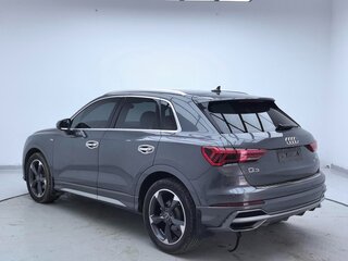 2023 Audi Q3 35 TFSI II (F3), серебристый, 2000000 рублей, вид 4