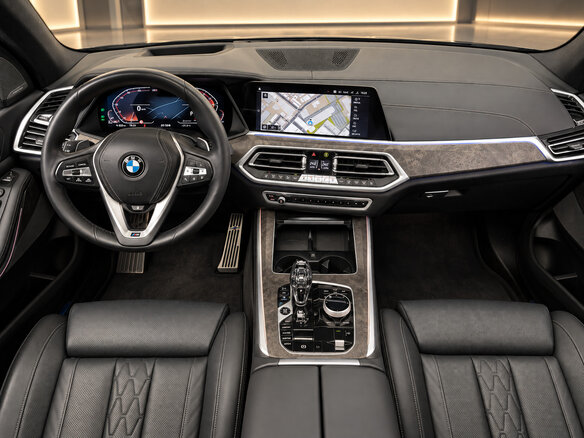2023 BMW X5 30d IV (G05/G18), чёрный, 8544271 рублей - вид 7