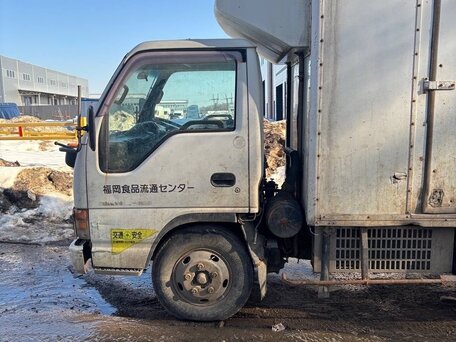 1995 Isuzu Elf (N-series), белый, 600000 рублей, вид 3