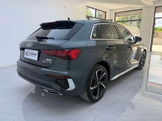 2022 Audi A3 Sportback 35 TFSI IV (8Y), чёрный, 2150000 рублей, вид 4