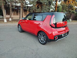 2016 Kia Soul II Рестайлинг, красный, 1650000 рублей, вид 4