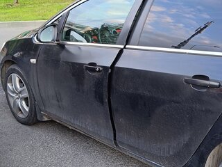 2011 Opel Astra J, чёрный, 480000 рублей, вид 4
