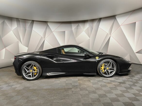 2021 Ferrari F8 Spider, чёрный, 29990000 рублей - вид 5