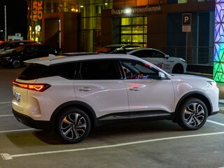 2025 Chery Tiggo 7L I, белый, 2735000 рублей, вид 4