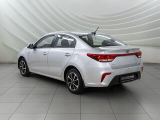2017 Kia Rio IV, серебристый, 1448000 рублей, вид 5