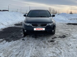 2012 Kia Cerato 6-speed II, чёрный, 550000 рублей, вид 1