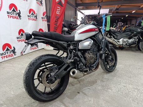 2021 Yamaha XSR700, серебристый, 700000 рублей, вид 3