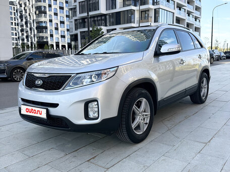 2019 Kia Sorento II Рестайлинг, серебристый, 2050000 рублей, вид 1