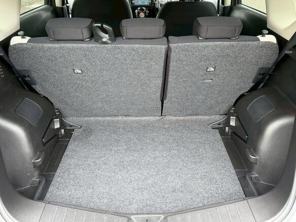 2019 Nissan Note II Рестайлинг, серебристый, 720000 рублей - вид 9