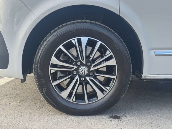 2022 Volkswagen Multivan T6 Рестайлинг, белый, 5200000 рублей - вид 13