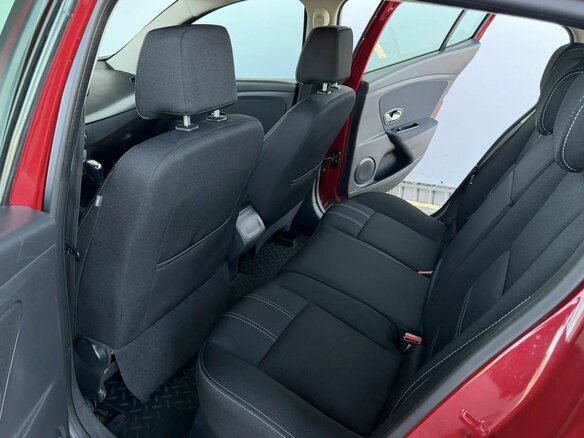 2013 Renault Megane III Рестайлинг, красный, 850000 рублей - вид 14