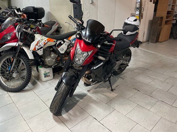 2012 Kawasaki ER-6N, красный, 490000 рублей - вид 1