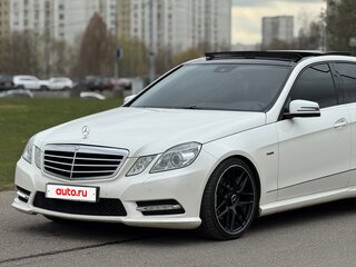 2011 Mercedes-Benz E-Класс 300 IV (W212, S212, C207), белый, 2000000 рублей, вид 2