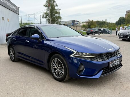 2021 Kia K5 III, синий, 2390000 рублей, вид 4
