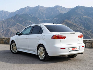 2007 Mitsubishi Lancer X, белый, 599000 рублей, вид 3