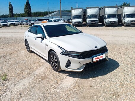 Kia K5 III