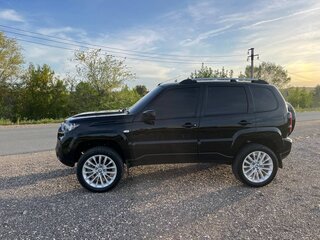 2004 Chevrolet Niva I, чёрный, 1490000 рублей, вид 5
