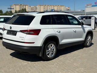 2018 Skoda Kodiaq I, белый, 2450000 рублей, вид 4