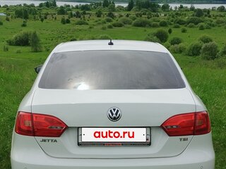 2013 Volkswagen Jetta VI, белый, 1000000 рублей, вид 2