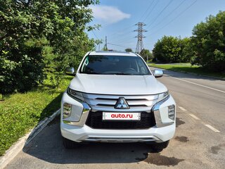 2021 Mitsubishi Montero Sport III Рестайлинг, белый, 3600000 рублей, вид 2