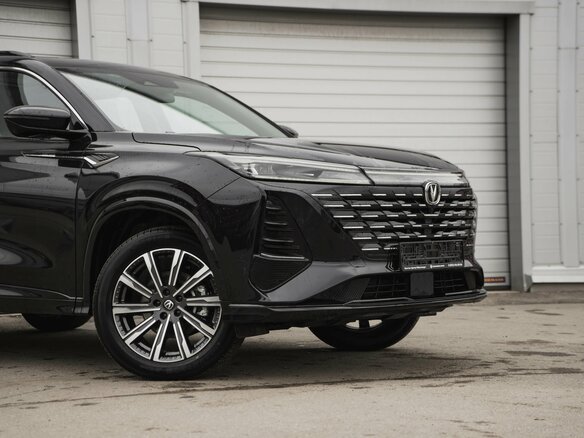 2024 Changan CS75 Plus III, чёрный - вид 3