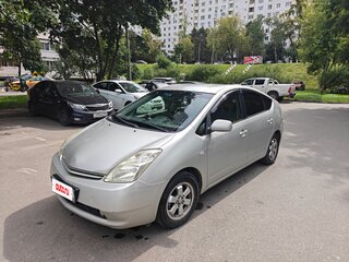 2004 Toyota Prius II (XW20), белый, 469000 рублей, вид 2