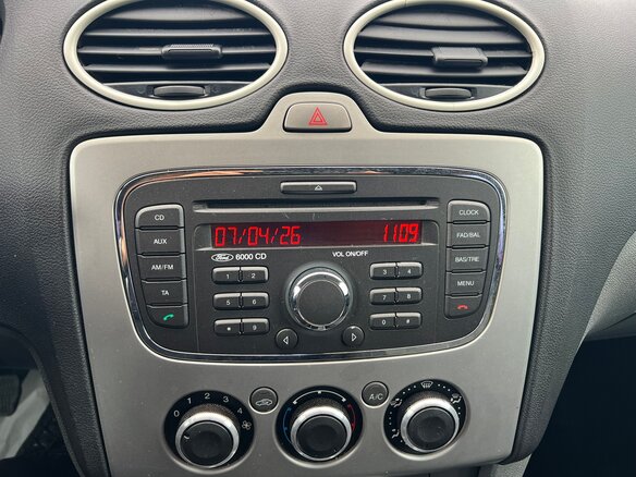 2010 Ford Focus II Рестайлинг, чёрный, 599000 рублей - вид 22