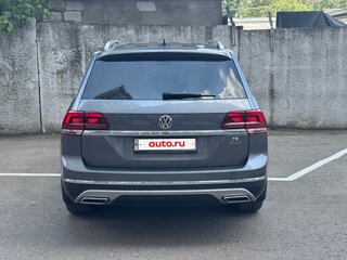 2019 Volkswagen Teramont I, серый, 3100000 рублей, вид 4