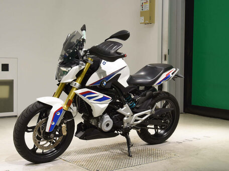 2017 BMW G 310 R, белый, 389000 рублей, вид 4