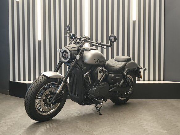 2026 QJMotor SRV 600 V2, серый, 589000 рублей - вид 7
